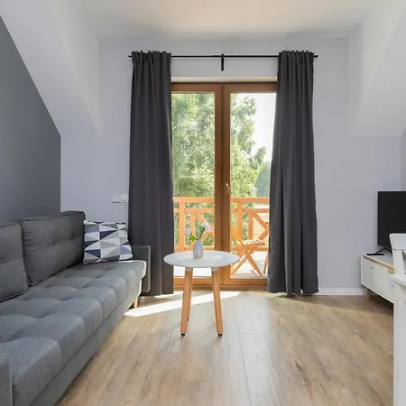 Dom Na Skraju Lasu Jastrzebia Gora By Renters *