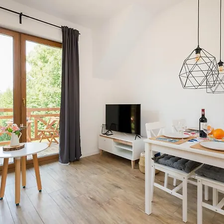 Dom Na Skraju Lasu Jastrzebia Gora By Renters * Jastrzębia Góra