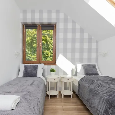 Dom Na Skraju Lasu Jastrzebia Gora By Renters * Jastrzębia Góra