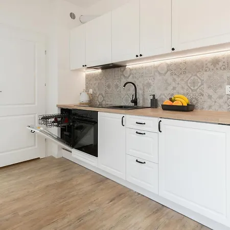 Dom Na Skraju Lasu Jastrzebia Gora By Renters Jastrzębia Góra