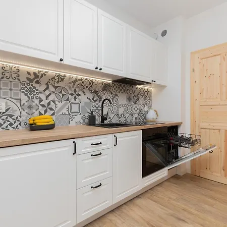 Dom Na Skraju Lasu Jastrzebia Gora By Renters *